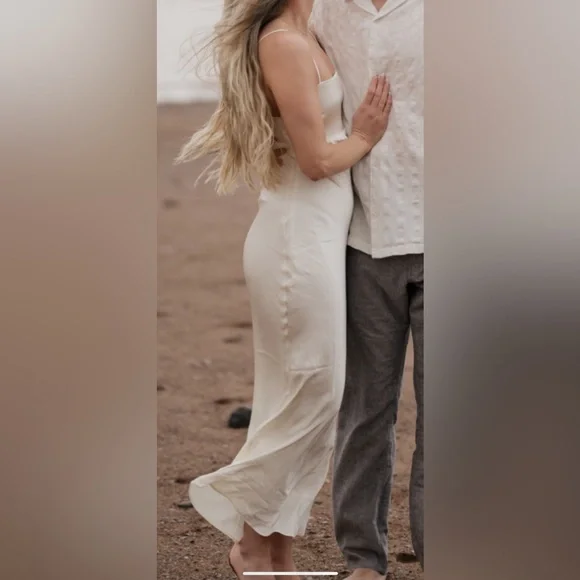 Abercrombie & Fitch White Dress with Spaghetti Straps - Picture 4 of 4